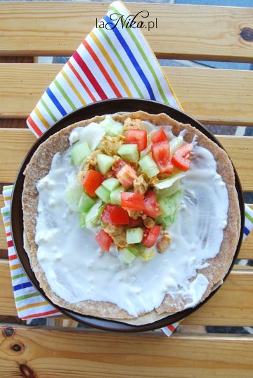 Tortilla orkiszowa z warzywami i kurczakiemTortilla orkiszowa z warzywami i kurczakiem 8