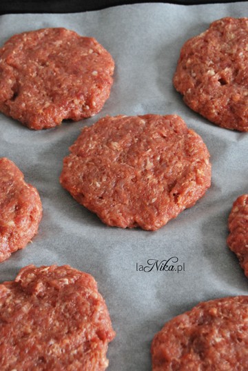 Przygotowywanie domowych burgerów 1
