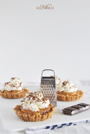 Gotowe banoffee pie w formie kruchych babeczek 1