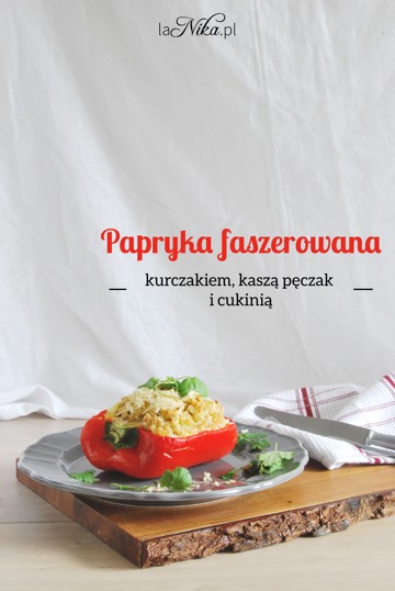 Gotowa papryka faszerowana kurczakiem, kaszą pęczak i cukinią 2