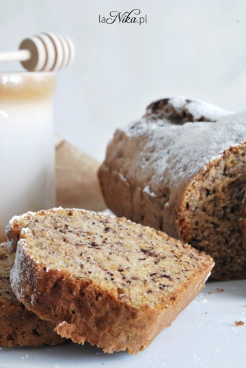 Gotowy chlebek bananowy 4