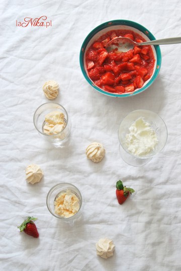 Przygotowywanie Eton Mess 2